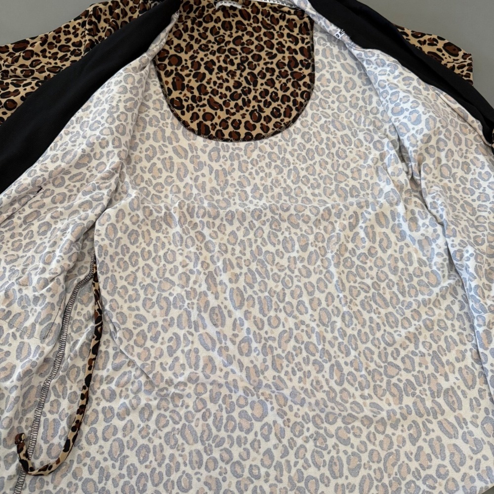 DKNY womens leopard print hooded robe M belted loungewear $78 MSRP stretchy - Picture 3 of 8